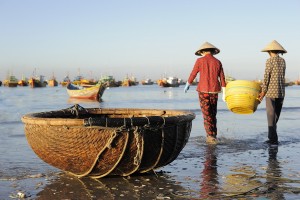 Открытка: На берегу